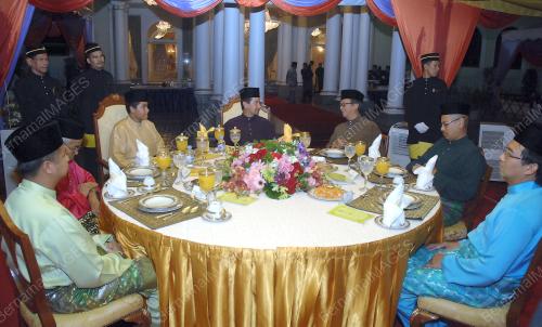 TUANKU MIZAN ZAINAL ABIDIN