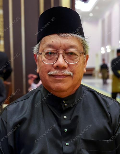 TAN SERI DATUK AMAR ABANG ISKANDAR ABANG HASHIM