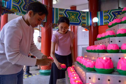 TINJAUAN SAMBUTAN TAHUN BARU CINA