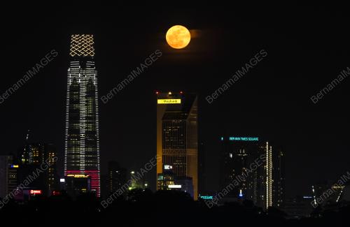 KL44_17072019_BULAN