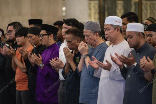 DATUK SERI FADILLAH YUSOF