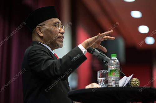 DATUK IDRIS AHMAD