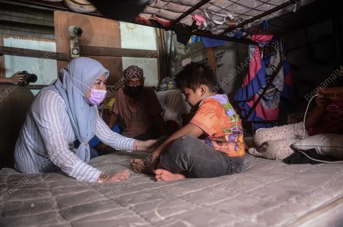 DATUK SERI RINA MOHD HARUN
