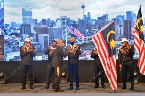 DATUK SERI ISMAIL SABRI YAAKOB