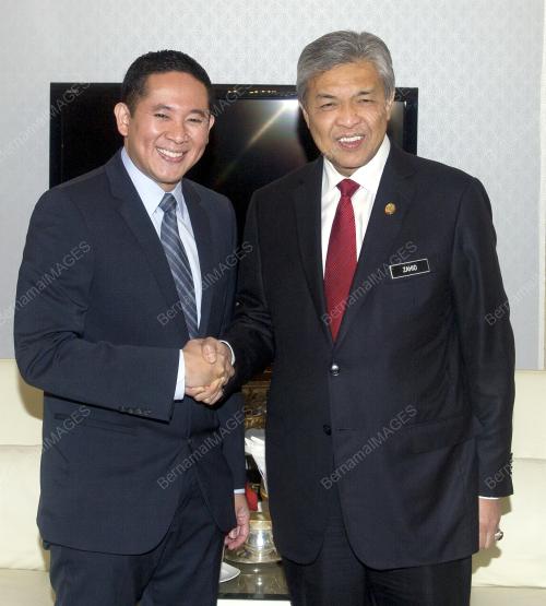 KL44_21102015_KUNJUNGAN