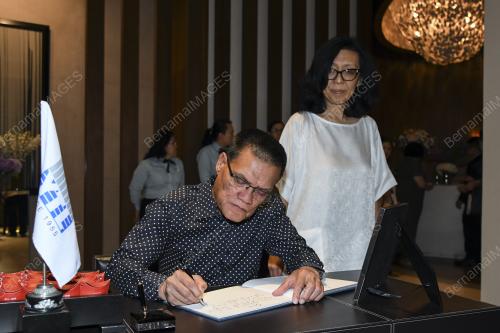 KL44_21102017_YTL_MBPAHANG_BN201710198868