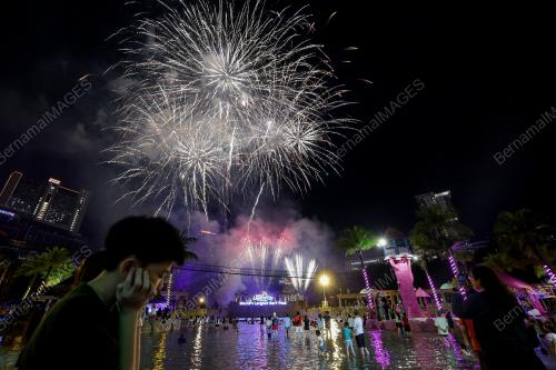SUNWAY LAGOON DEEPAVALI
