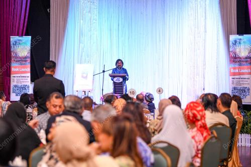 TAN SRI RAFIDAH AZIZ