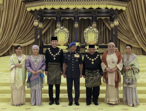 AL-SULTAN ABDULLAH RI'AYATUDDIN AL-MUSTAFA BILLAH SHAH