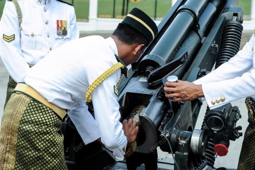 KL44_24042017_AGONG
