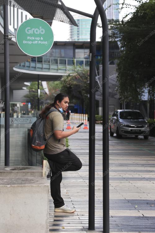 PERKHIDMATAN E-HAILING -PAKEJ RANGSANGAN EKONOMI COVID19
