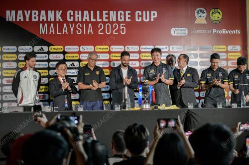 SIDANG MEDIA PIALA CABARAN MAYBANK