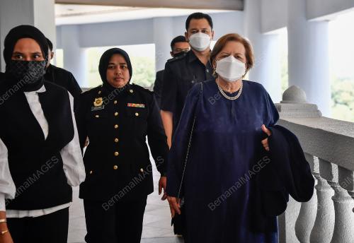 TAN SRI ZETI AKHTAR AZIZ