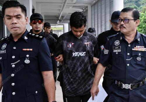 BAPA TIRI, IBU KANDUNG DIDAKWA BUNUH ANAK