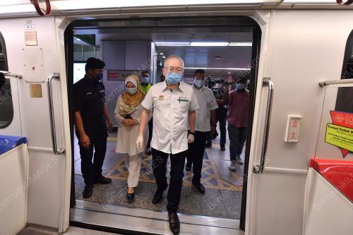 DATUK SERI WEE KA SIONG