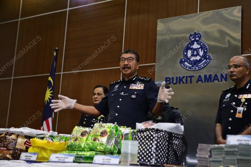 DATUK RAMLI DIN