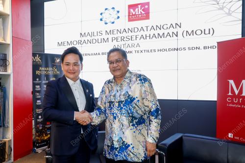 DATUK ZAKARIA ABDUL WAHAB