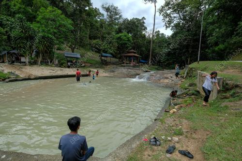 KAWASAN TEROKA DI DALAM HUTAN SIMPAN