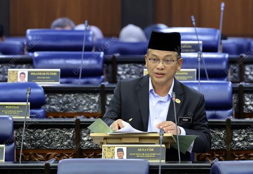 SENATOR DATUK DR MOHD NA'IM MOKHTAR