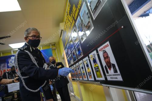 DATUK SERI MAZLAN LAZIM