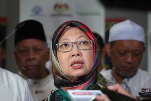 DR ZALIHA MUSTAFA