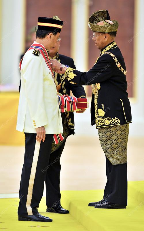 KL45_02062012_AGONG