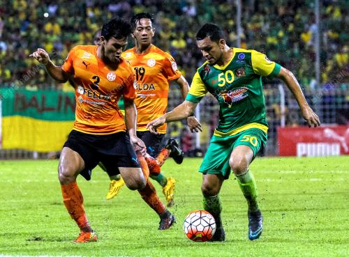 KL45_02122015_TM_BOLA
