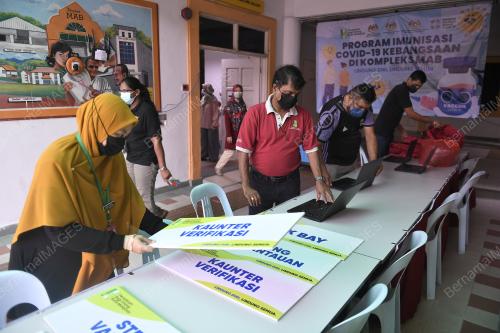 PROGRAM IMUNISASI COVID 19 KEBANGSAAN