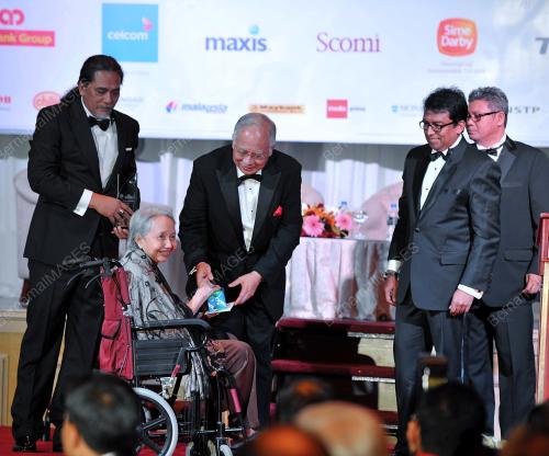 DATUK SERI MOHD NAJIB TUN ABDUL RAZAK