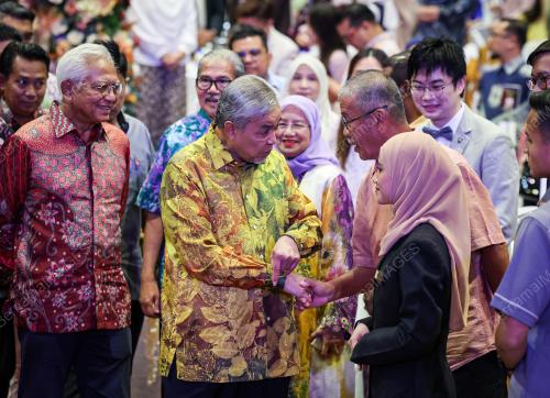 DATUK SERI DR. AHMAD ZAHID HAMIDI