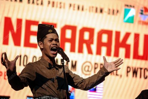 KL45_05052017_PUISI