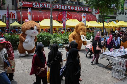 TINJAUAN PERSIAPAN RAYA