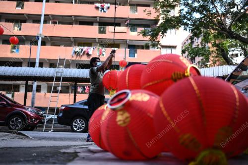 TINJAUAN PERSIAPAN TAHUN BARU CINA