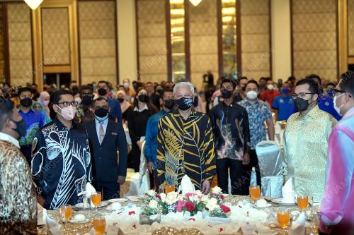 DATUK SERI ISMAIL SABRI YAAKOB