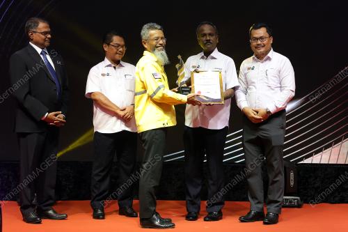 V SIVAKUMAR