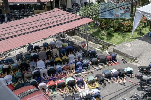 SOLAT JUMAAT PERTAMA BULAN RAMADAN