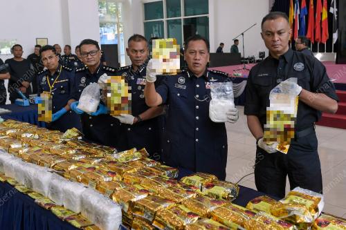 DATUK RUSDI MOHD ISA