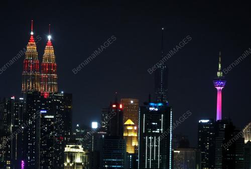 MENARA BERKEMBAR PETRONAS TAHUN BARU CINA