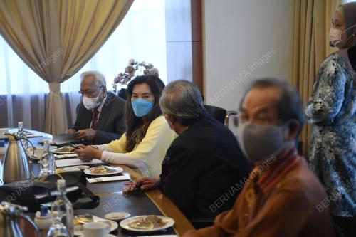 DATUK RAS ADIBA RADZI