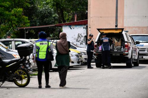 UNIT FORENSIK TIBA DI LOKASI ZAYN RAYYAN