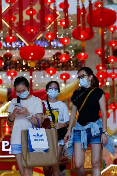 MEMBELI BELAH SAAT AKHIR TAHUN BARU CINA 2021