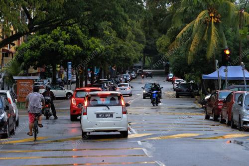 TINJAUAN TAMAN WILAYAH SELAYANG