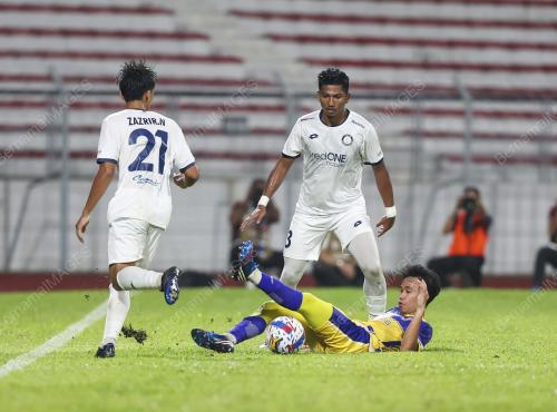 PDRM FC LAWAN MALAYSIAN UNIVERSITY