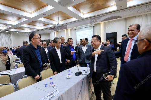 DATUK SERI ALEXANDER NANTA LINGGI