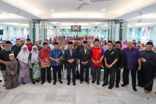 DATUK DR MOHD NAIM MOKHTAR