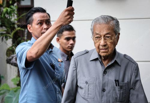 TUN DR MAHATHIR MOHAMAD