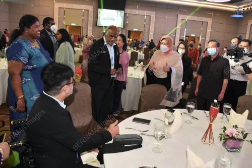 DATUK ZURAIDA KAMARUDDIN
