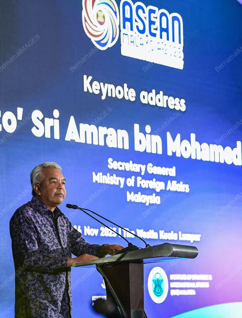 DATUK SERI AMRAN MOHAMED ZIN