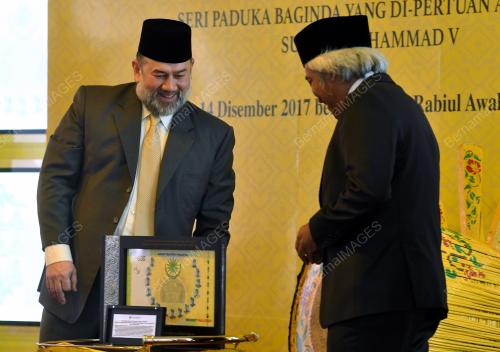 KL45_14122017_AGONG