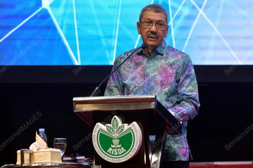 TAN SRI WAN AHMAD DAHLAN ABDUL AZIZ